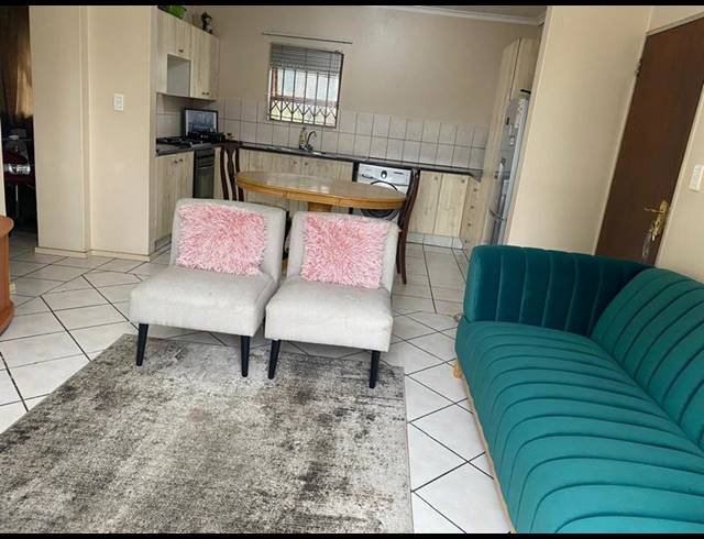 2 BEDROOM PROPERTY TO RENT IN FOURWAYS